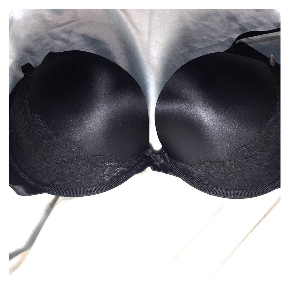 NWOT PUSH UP BLACK LACEY BRA